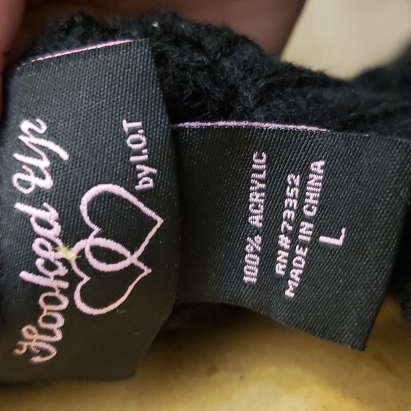 Women's Black Off Shoulder Sweater - Picture 4 of 4